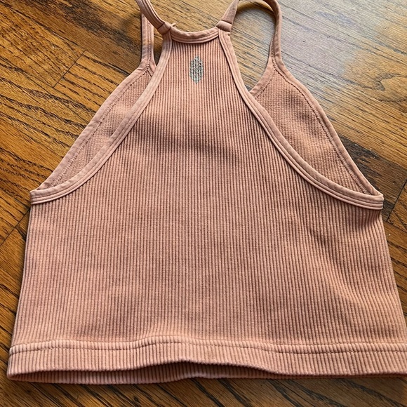 Free People happiness runs crop xs/s peachy pink color - Picture 4 of 4